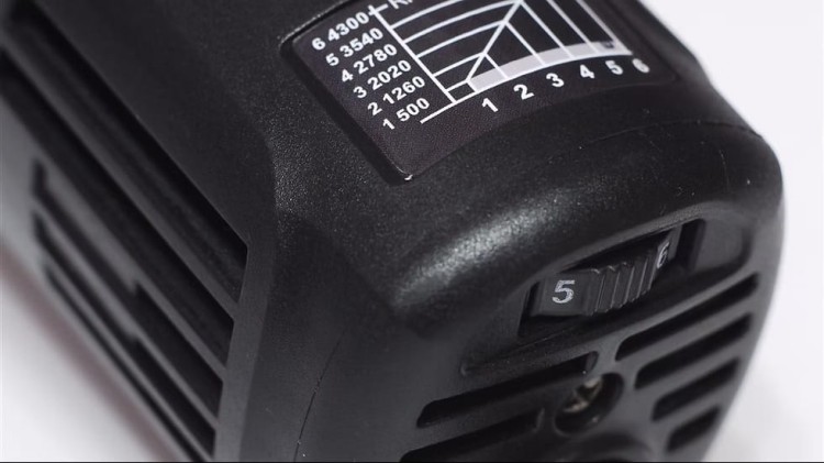 Polerka rotacyjna ze stabilizacją obrotów HDR 200 EVOXA 3.jpg