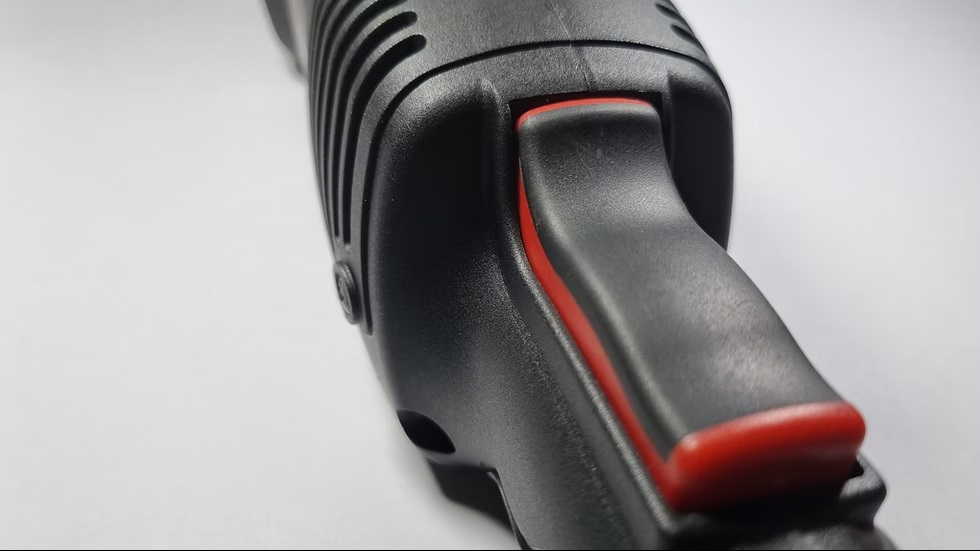 Ergonomia i przewód HDR550